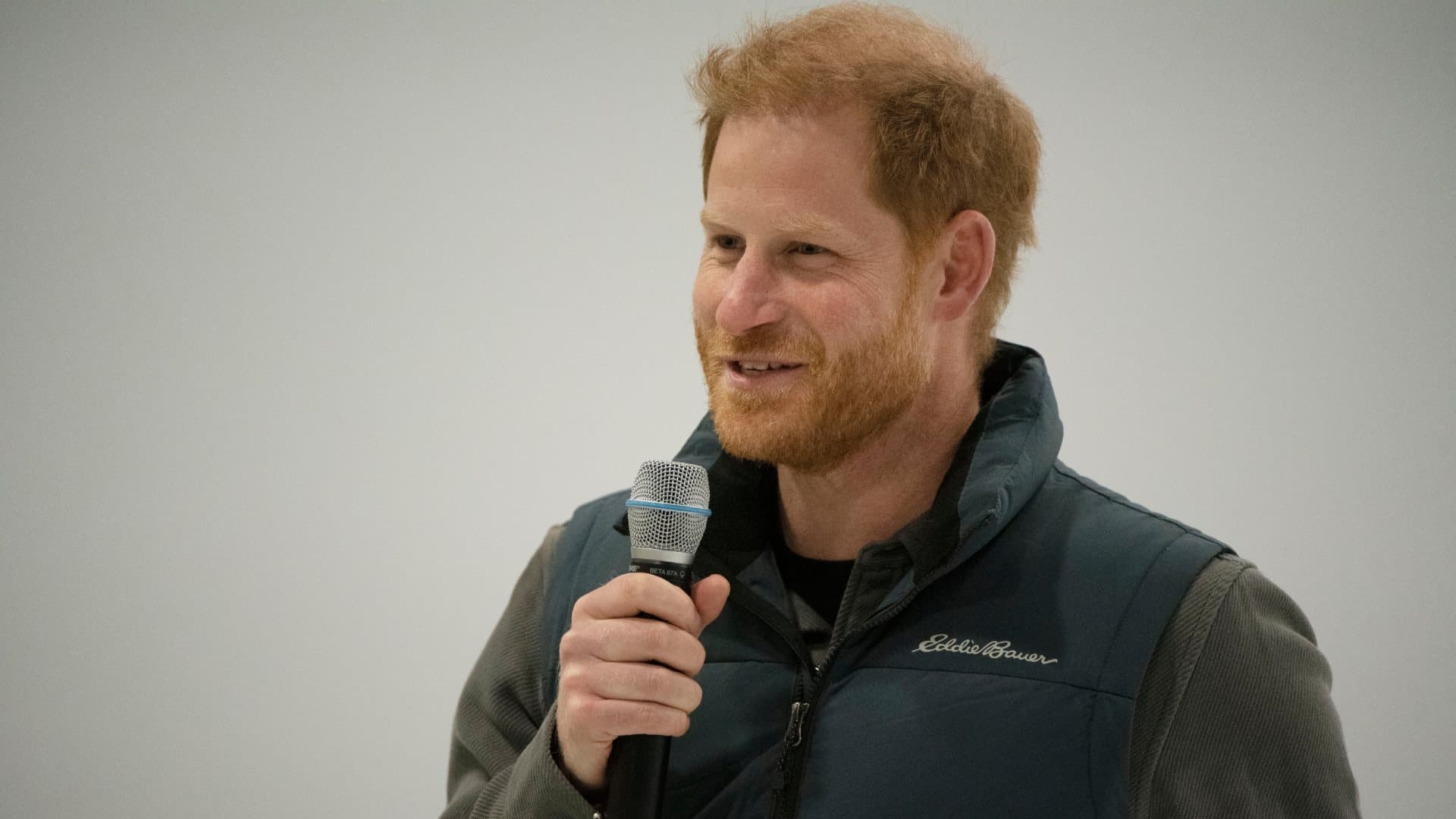 Periódicos Espiaron Teléfonos del Príncipe Harry y Accedieron a Mensajes de su Madre Lady Di