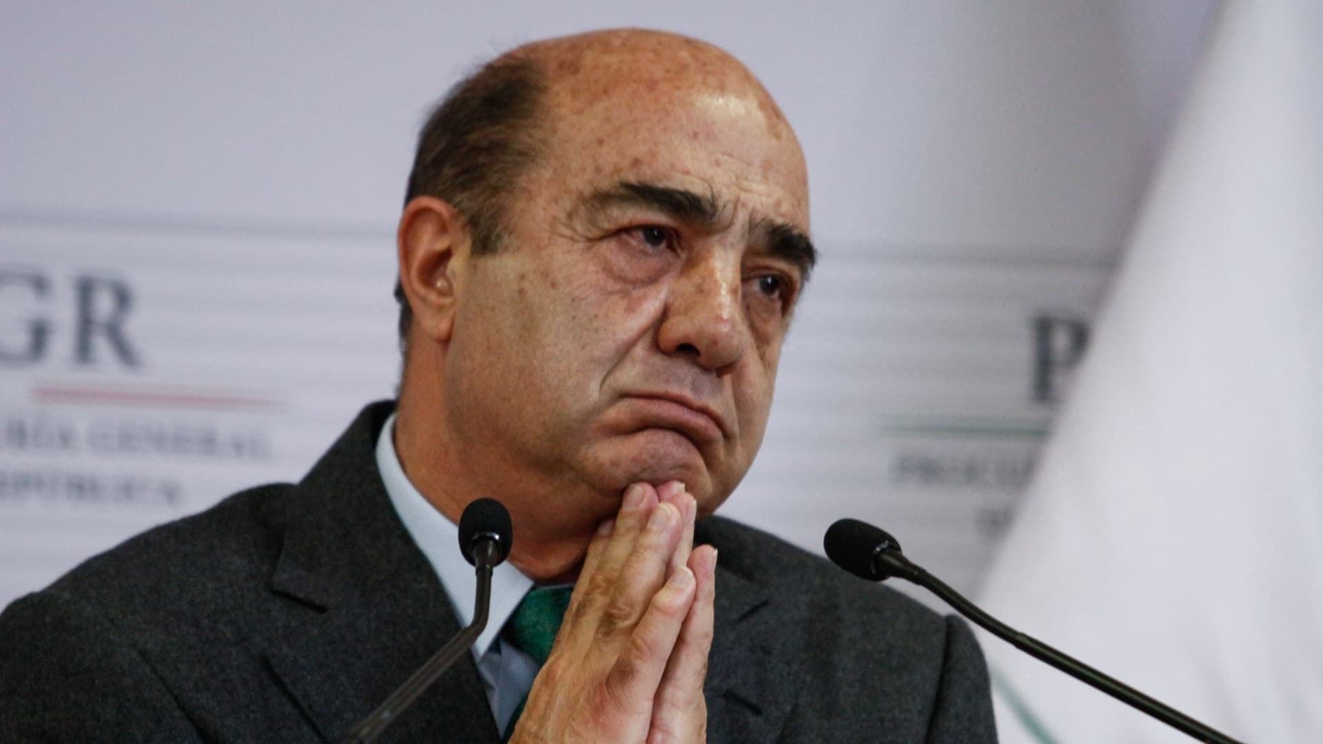 Trasladan a Jesús Murillo Karam a su Casa para Cumplir Prisión Domiciliaria