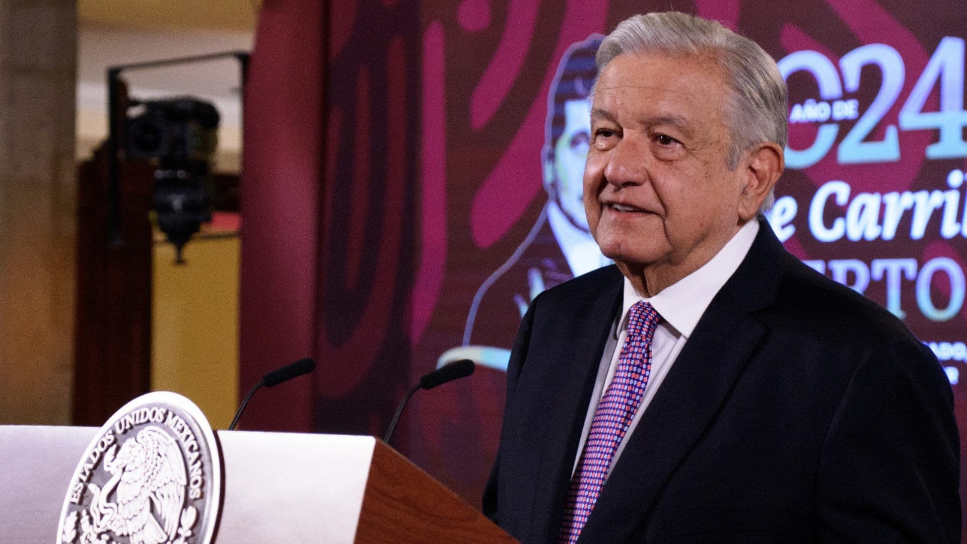 AMLO Agradece a Peña Nieto que ‘No se Prestó para Agruparse con un Solo Candidato’