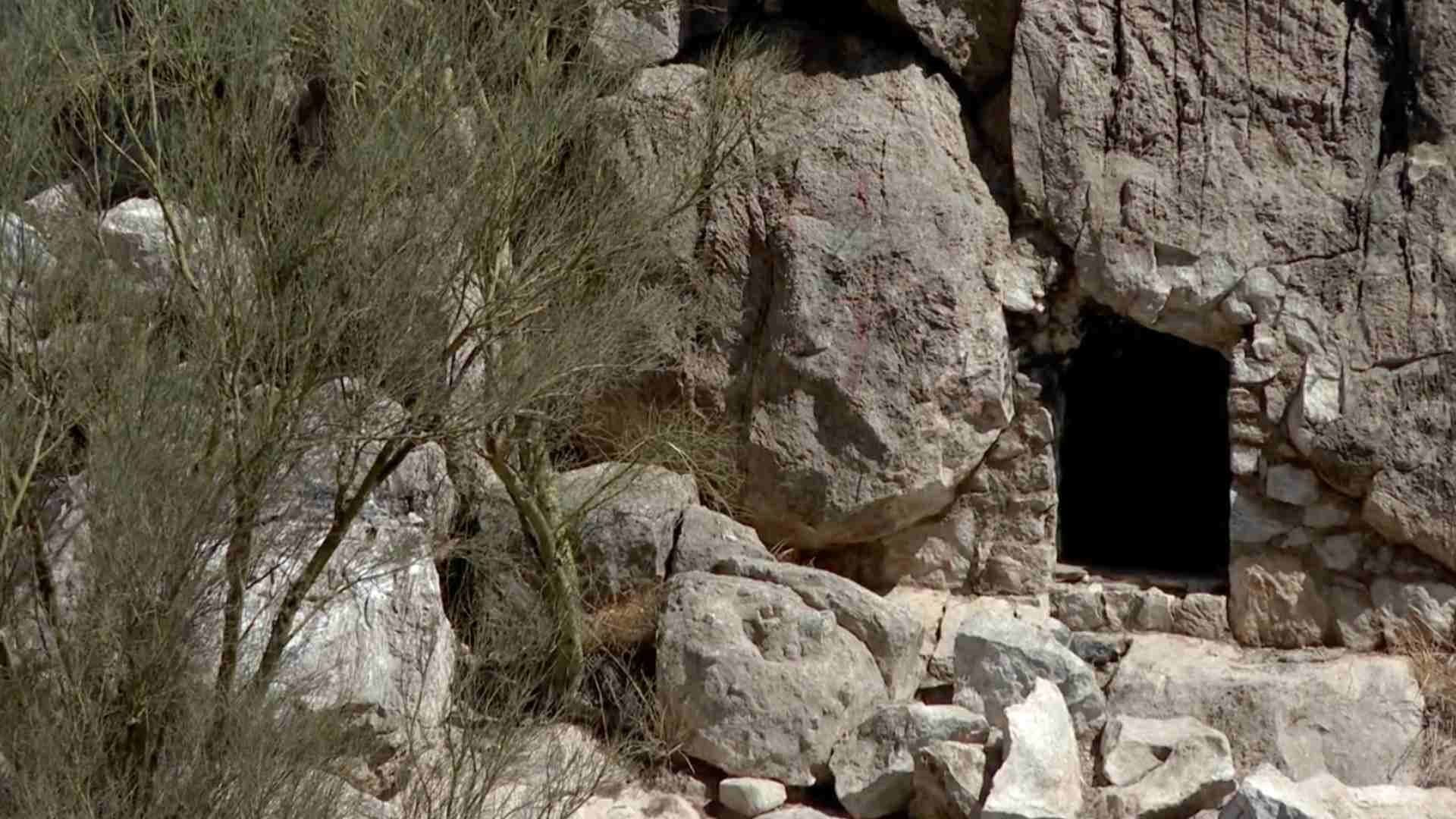 Encuentran Droga Dentro de Cueva en Cerro de la Campana de Hermosillo