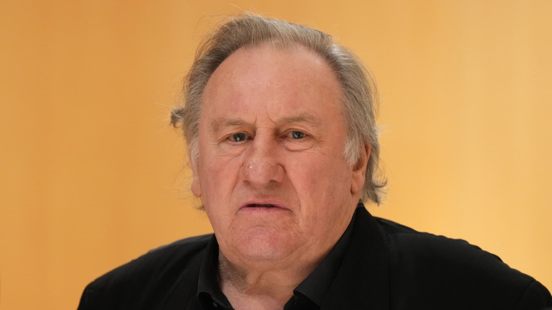 Sentencian a Gérard Depardieu a 18 Meses de Prisión por Agresión Sexual