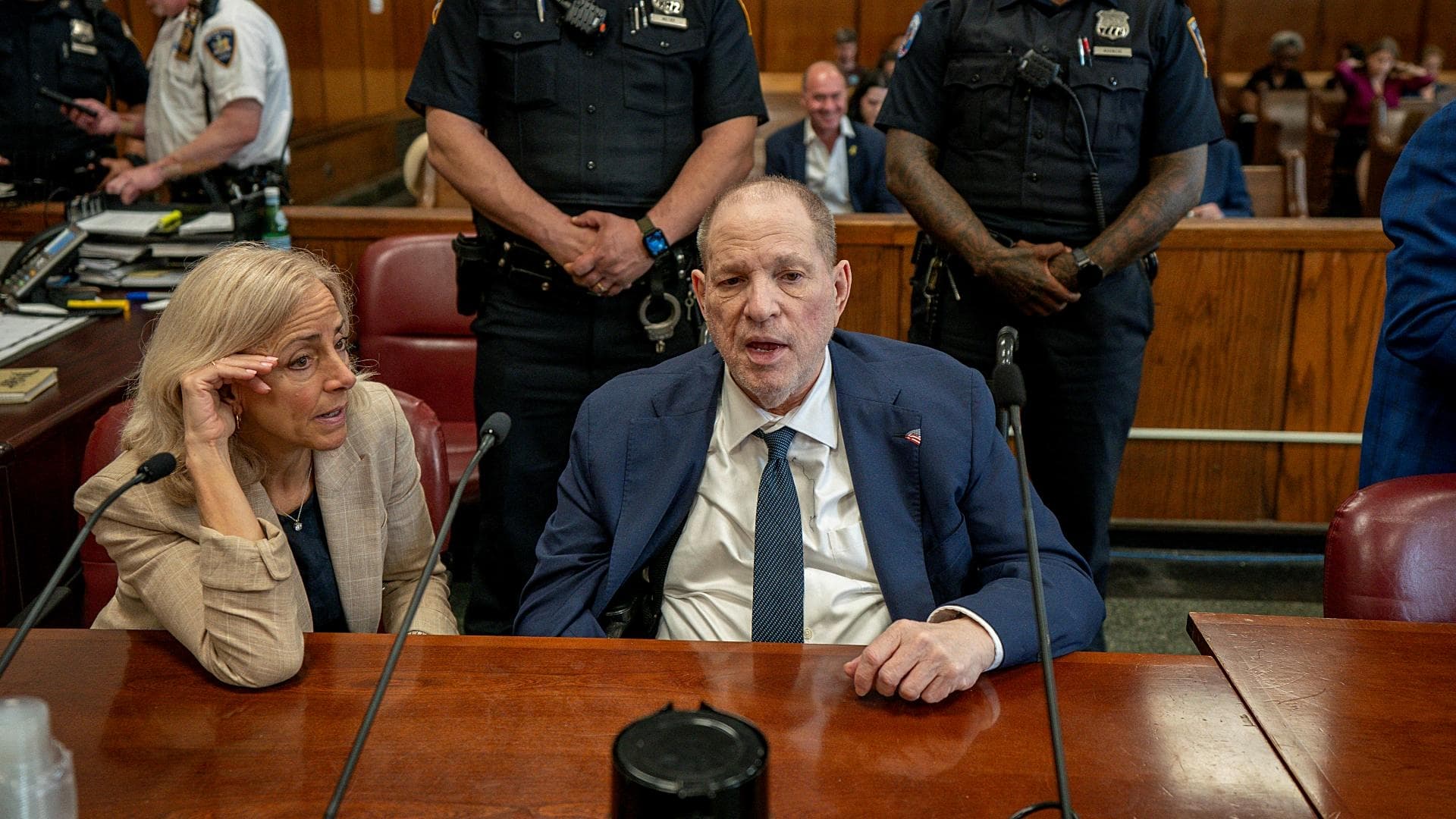 Declaran Culpable a Harvey Weinstein de un Cargo de Agresión Sexual en EUA