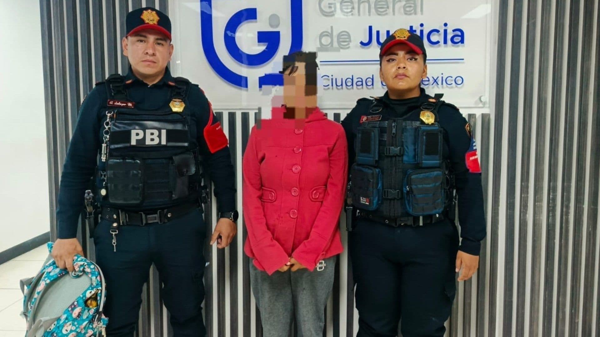 Adolescente de 14 Años Desapareció en Morelos y la Encuentran Sola en Tasqueña, CDMX: Esto Pasó