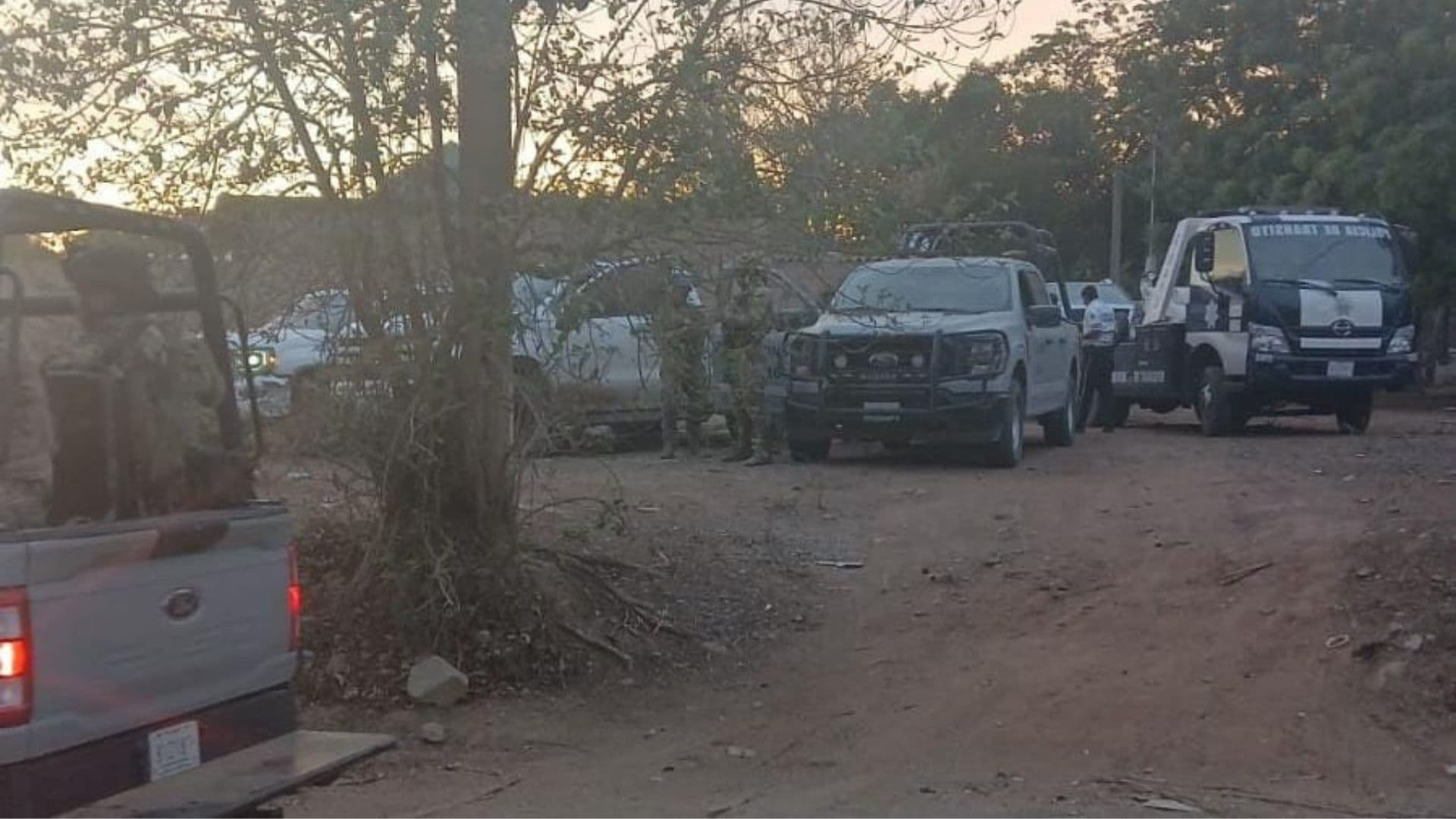 Desmantelan Campamento Clandestino en El Pozo, Imala en Culiacán; Aseguraron 6 Camionetas
