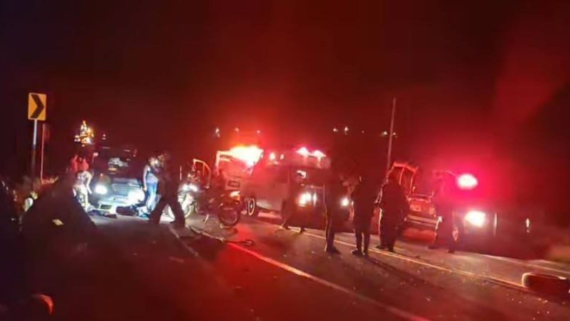 Accidente Hoy Deja 8 Muertos: Así Fue Choque entre Tráiler y Camioneta en Sombrerete, Zacatecas