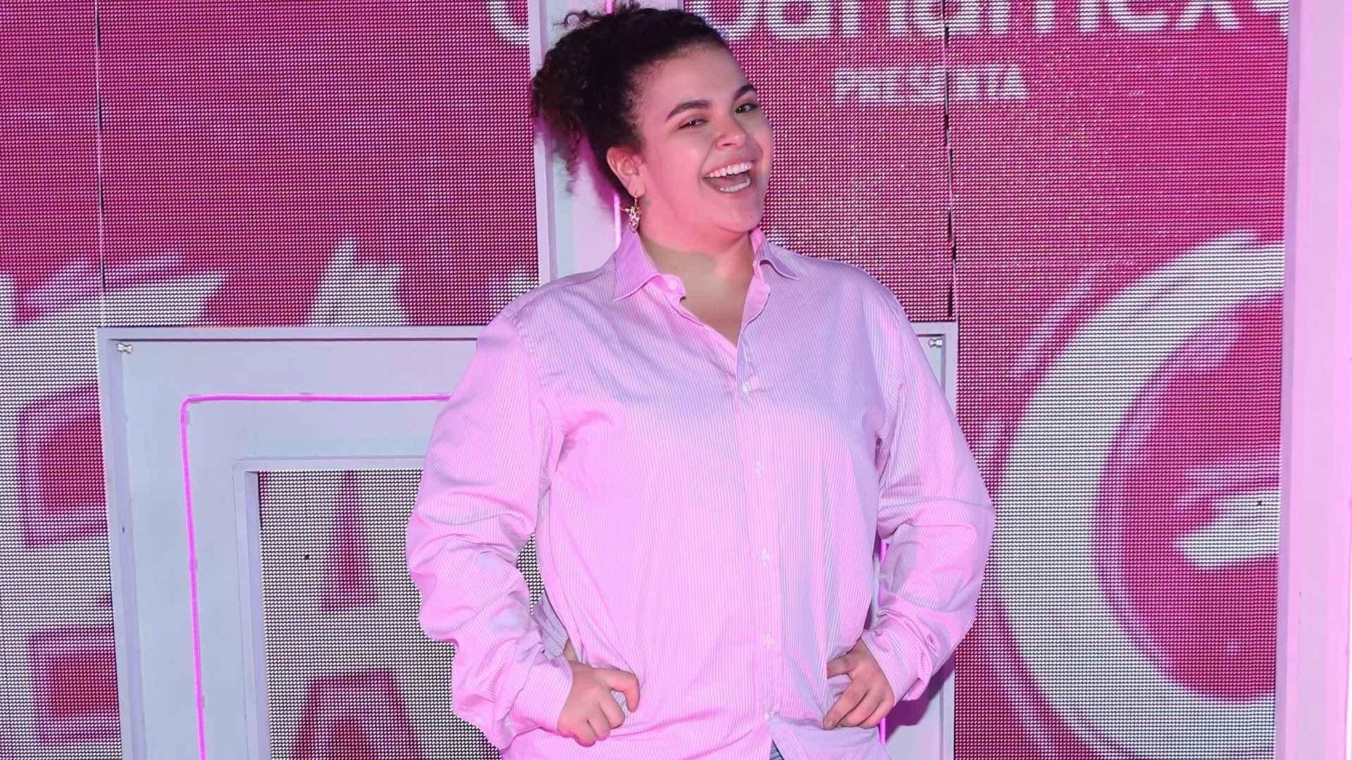 Lucero Mijares Conquista a sus Fans con su Encanto y Trato Amable