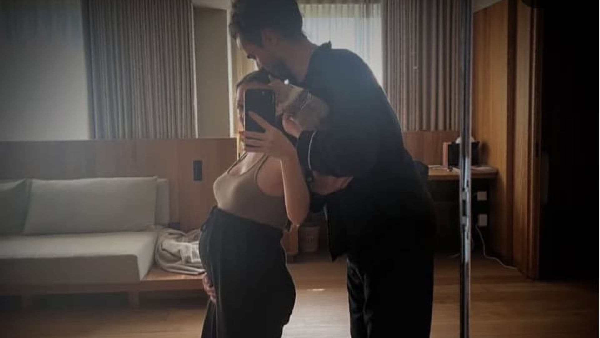 ¿Quién es la Pareja de Natalia Lafourcade con Quien Tendrá a su Primer Bebé?