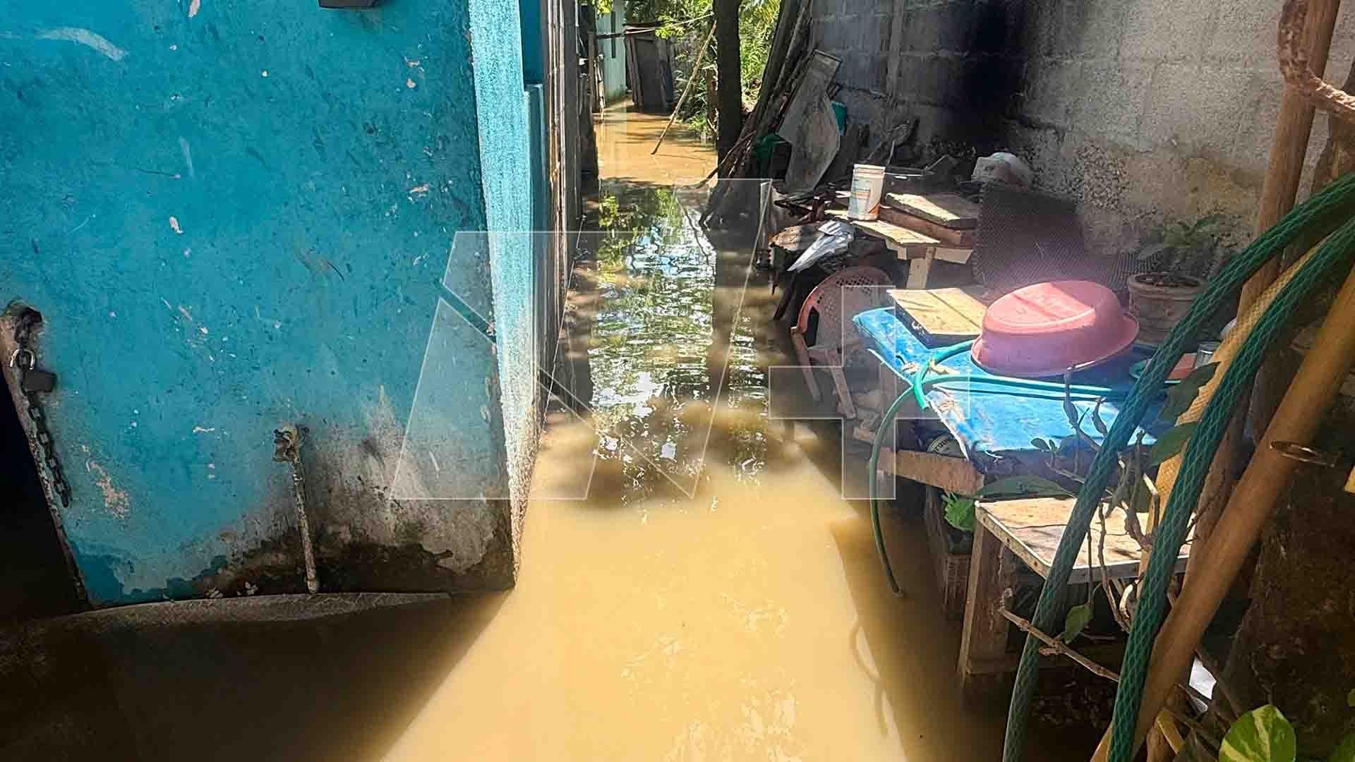 Evacúan a Vecinos de la Colonia Pescadores en Tampico Ante Desbordamiento de Laguna del Chairel