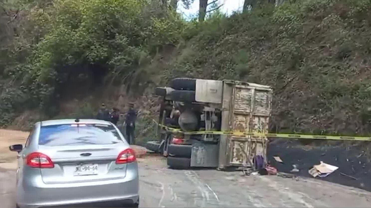 Accidente en Carretera Ciudad Guzmán - El Grullo Deja 2 Muertos, 5 Lesionados y 1 Desaparecido