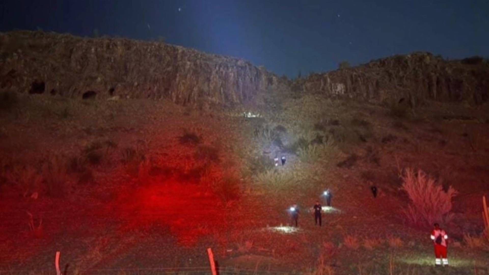 Joven Cayó a Barranco en el Cerro Colorado en Hermosillo; Terminó con Lesiones de Gravedad