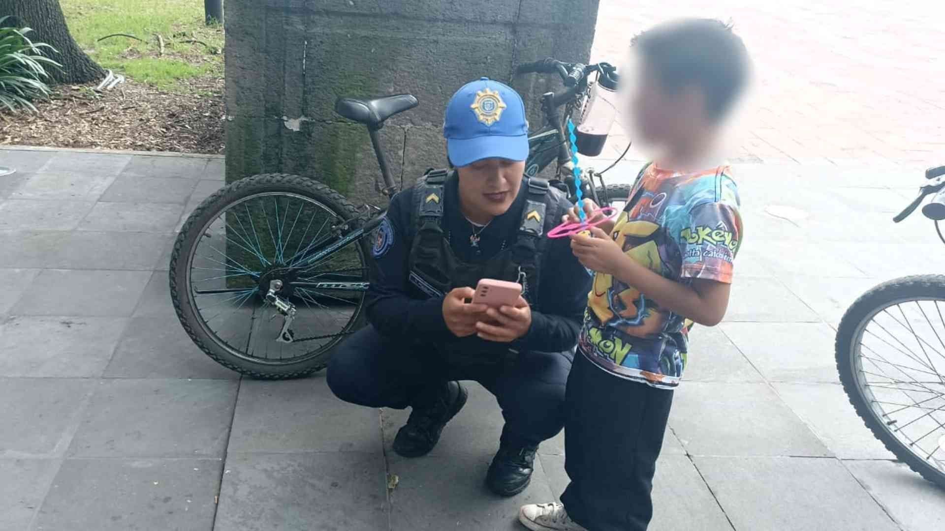 Niño de 6 Años se Perdió en el Bosque de Chapultepec: Así lo Reunieron con sus Papás