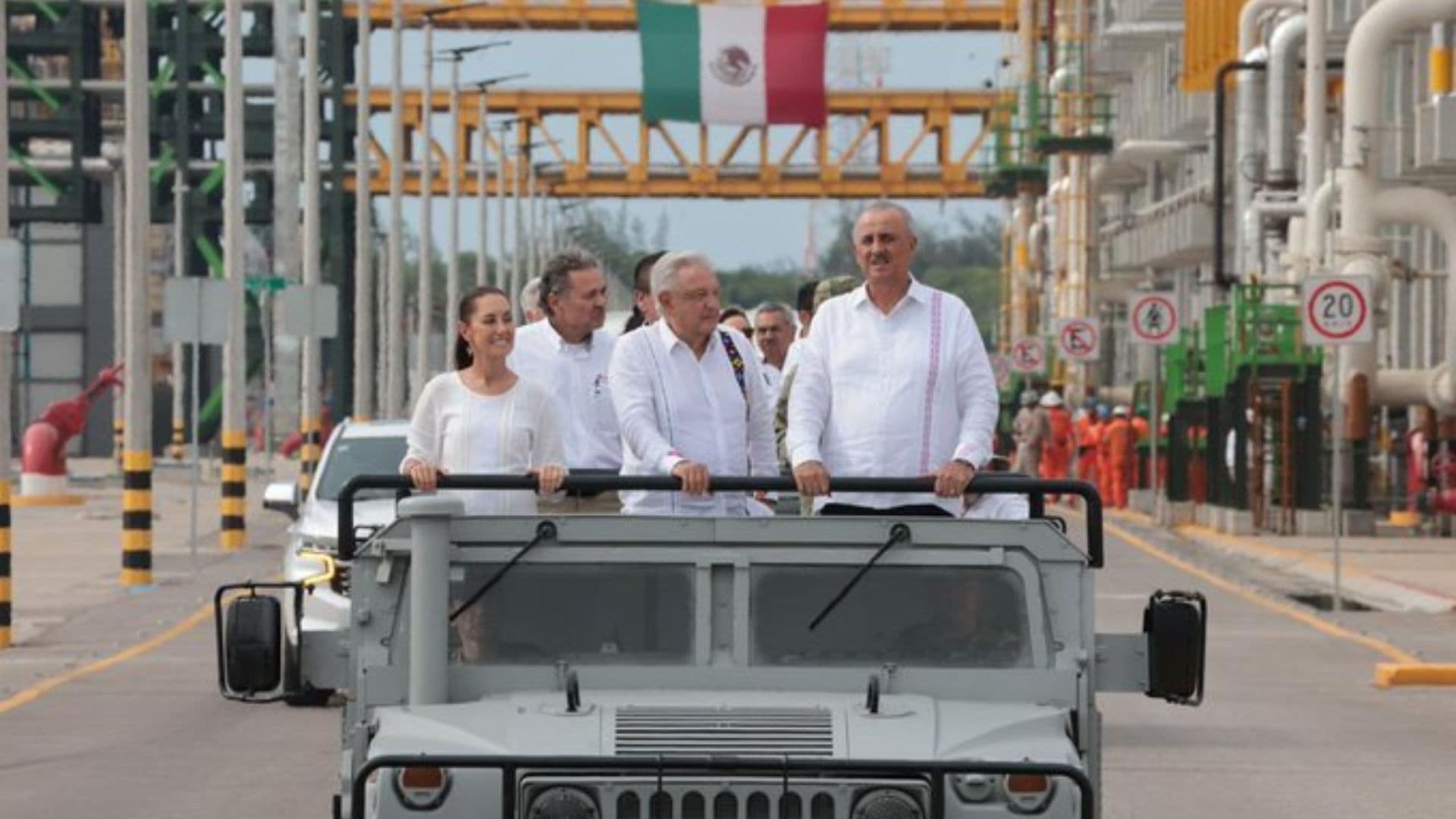 AMLO Dice que se Va con la Conciencia Tranquila al Inaugurar Refinería Olmeca