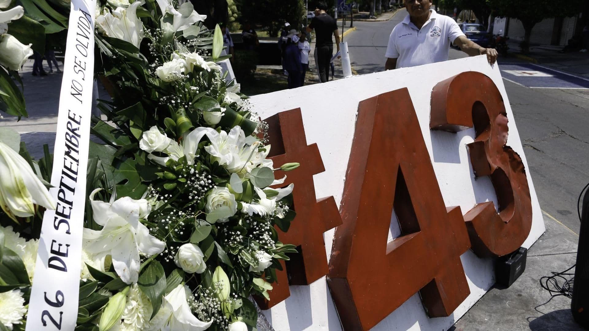 AMLO Considera que si Peña Nieto Está Ligado con Caso Ayotzinapa FGR Podría Investigarlo