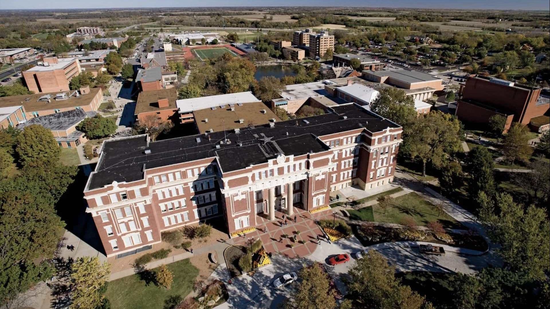 Universidad Estatal de Emporia en Kansas, EUA, Emite Alerta por Tirador en Activo