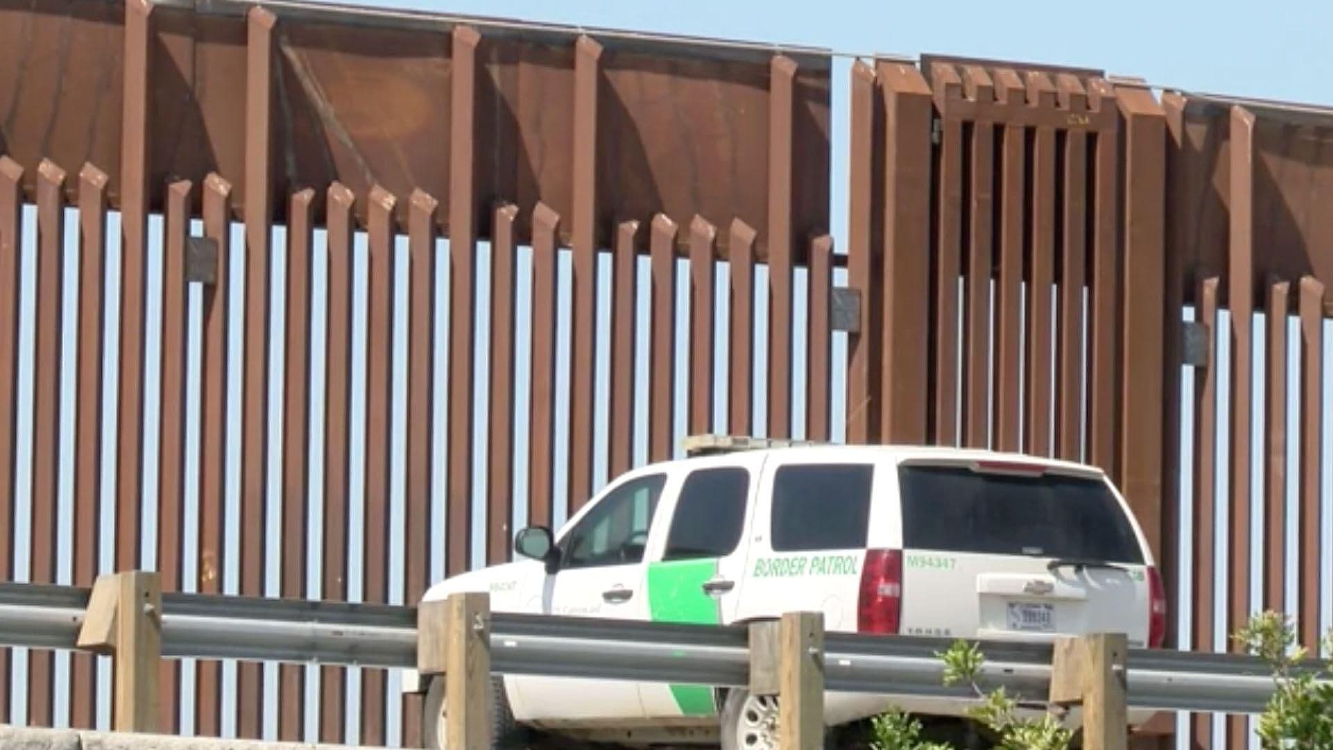 Mujer Resulta Lesionada Luego de Caer Del Muro Fronterizo en Tijuana