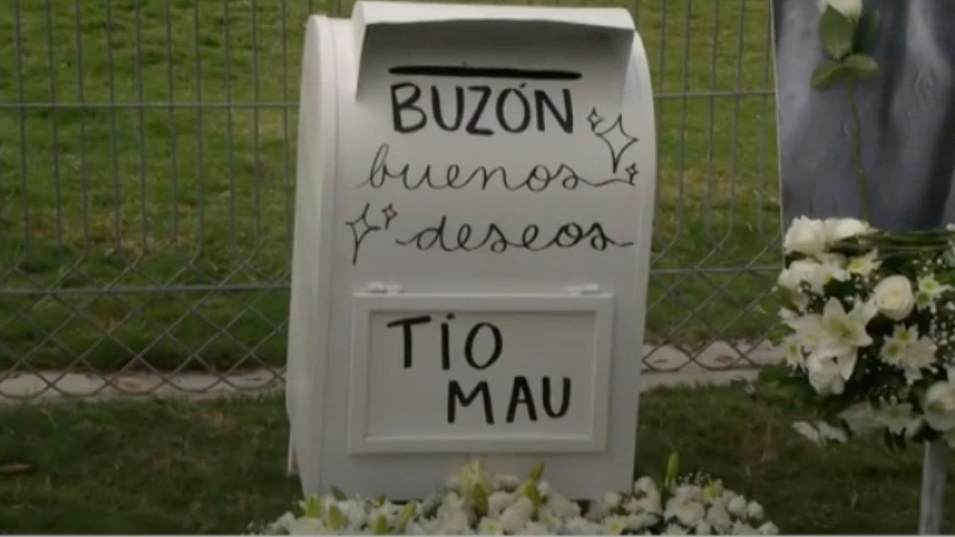 Instalan Buzón para Dejar Mensajes a Mauricio Fernández en el Museo La Milarca en San Pedro, NL