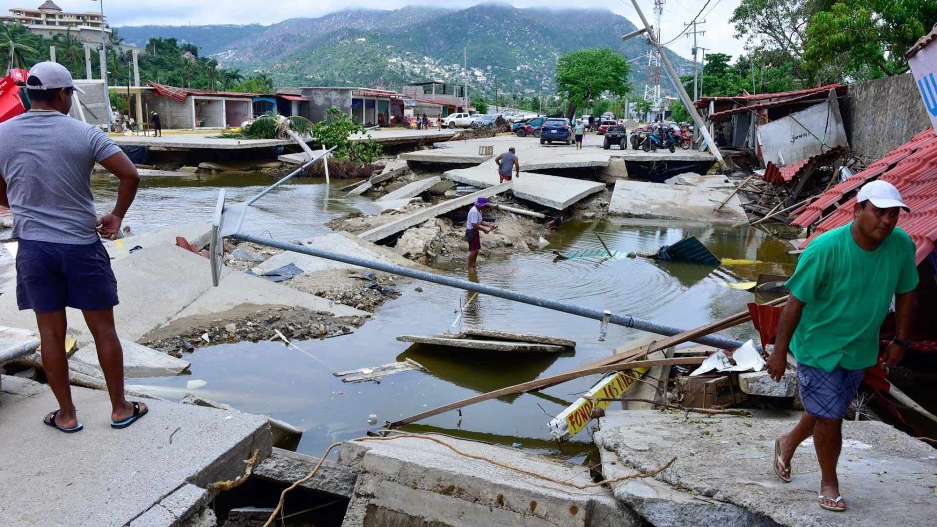 Gobierno Contempla Reubicar Casas Cerca de Ríos en Acapulco luego de Daño por Huracán John