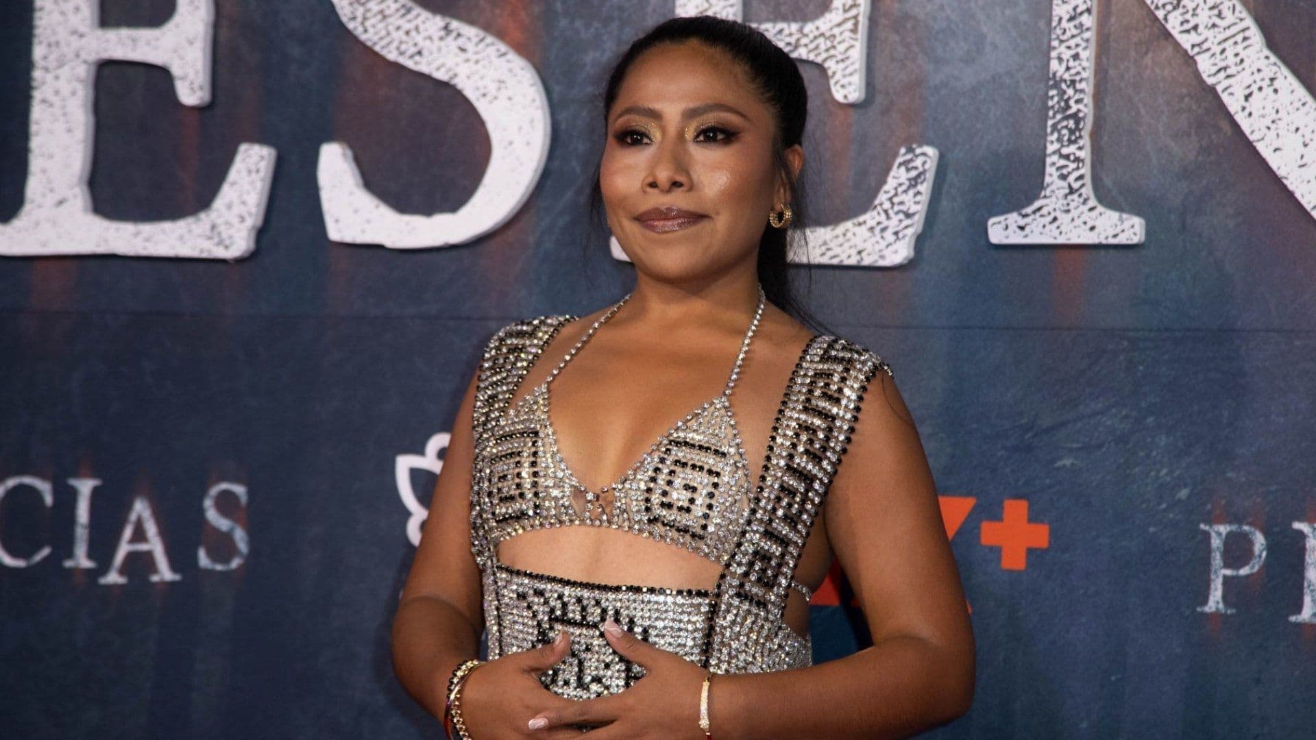 Fashion Show 2024 de Victoria's Secret: Yalitza Aparicio Sorprende en Regreso del Desfile