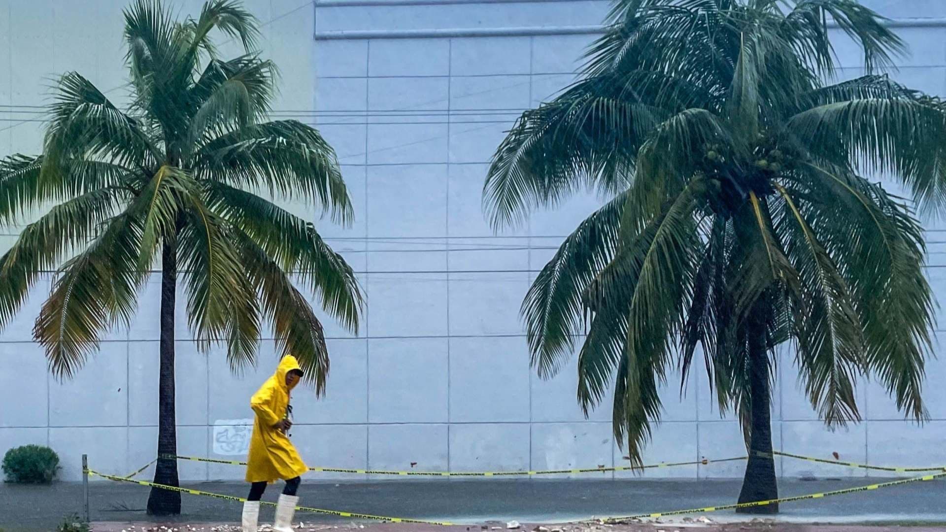 Alertan por Nuevo Frente Frío 5 y Posible Depresión Tropical en el Caribe Mexicano