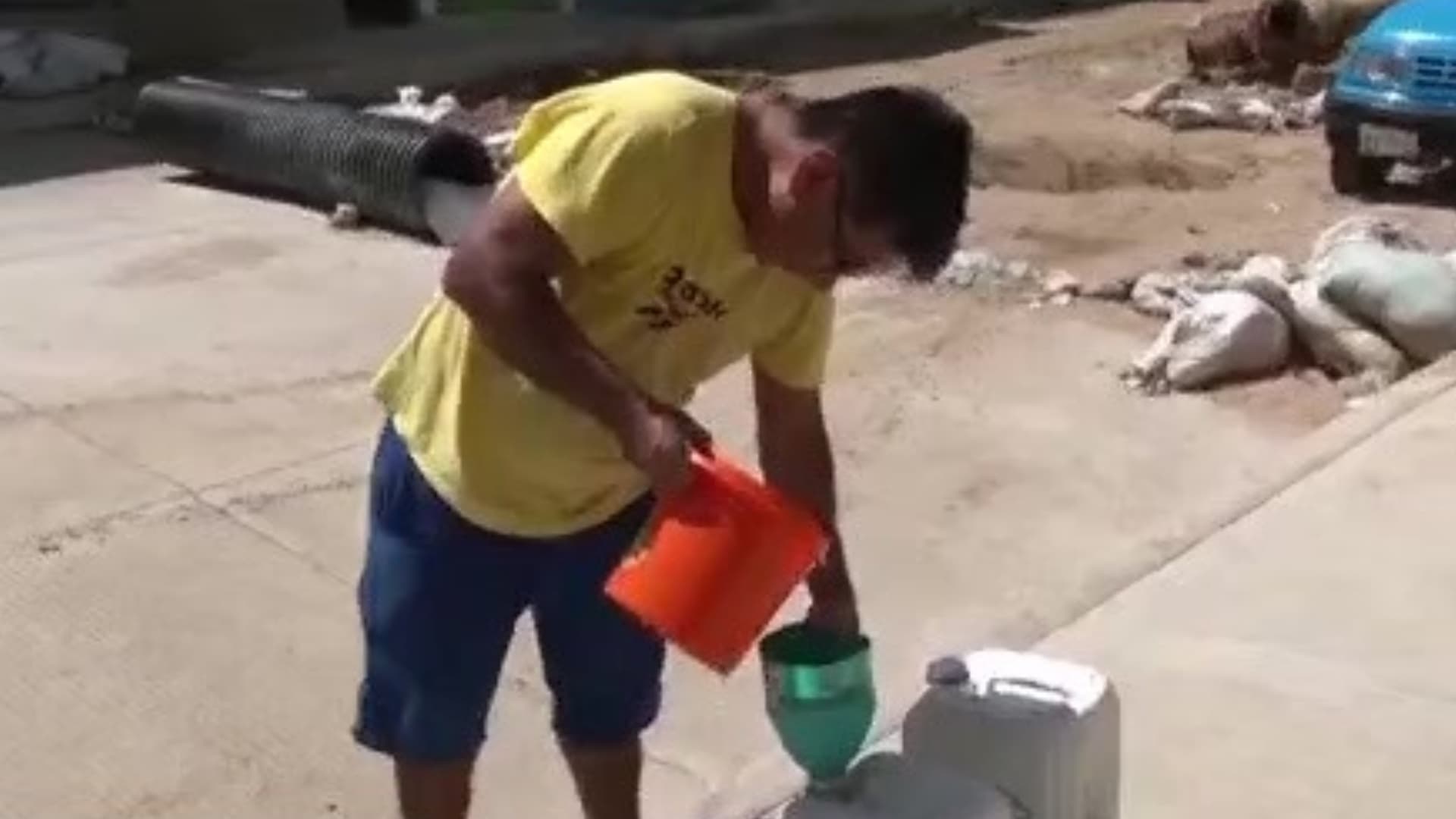 Acapulqueños Siguen Sin Agua a Un Mes del Paso de 'John'