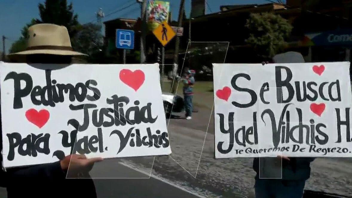 Manifestantes Bloquean Carretera Xochimilco-Oaxtepec por Joven Desaparecida