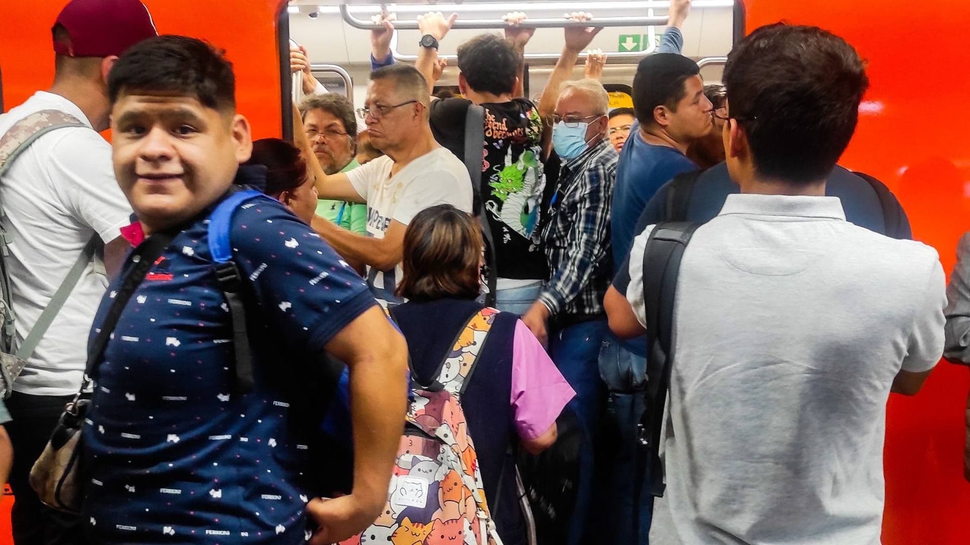 ¿Qué Pasó Hoy, Domingo 5 de Octubre en la Estación Pino Suárez de Línea 2 del Metro?