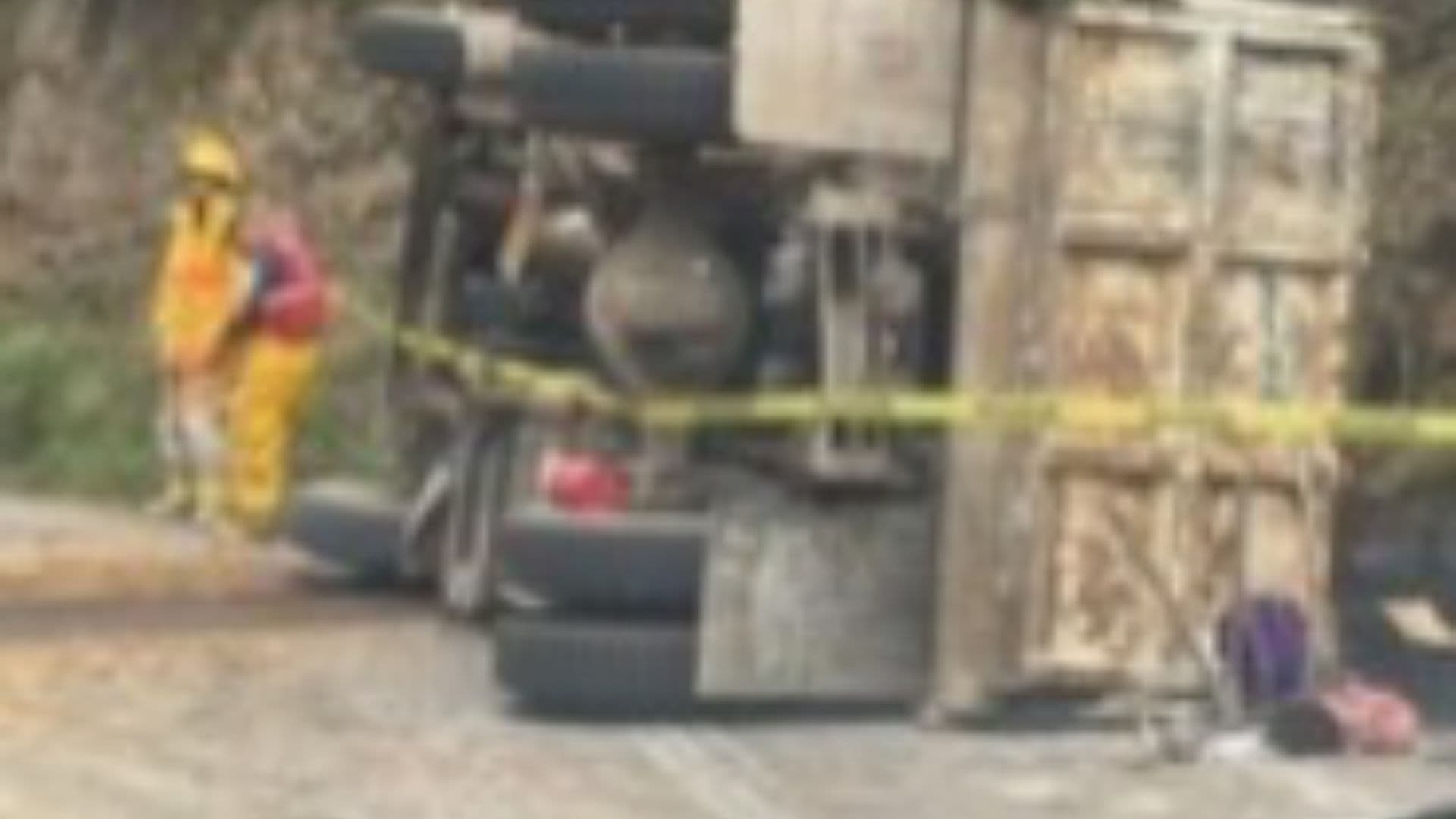 Accidente en Carretera Ciudad Guzmán - El Grullo Deja 2 Muertos, 5 Lesionados y 1 Desaparecido