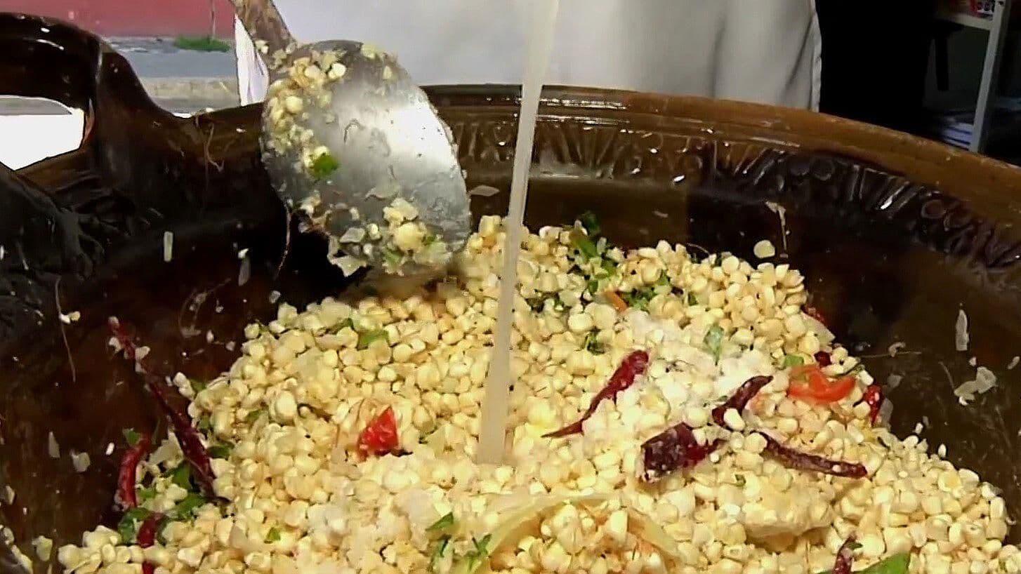 Esquites con Toque Especial de Pulque en Real del Monte