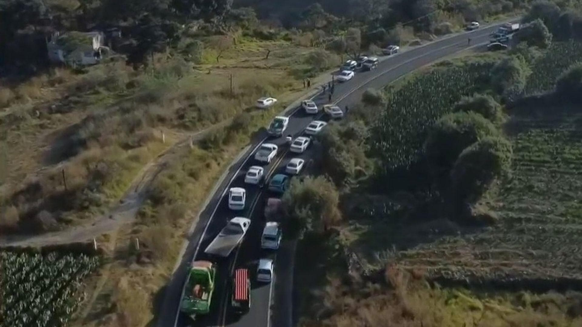 Así Se Ve Desde el Aire el Tráfico por Volcadura de Pipa en Carretera Xochimilco-Oaxtepec