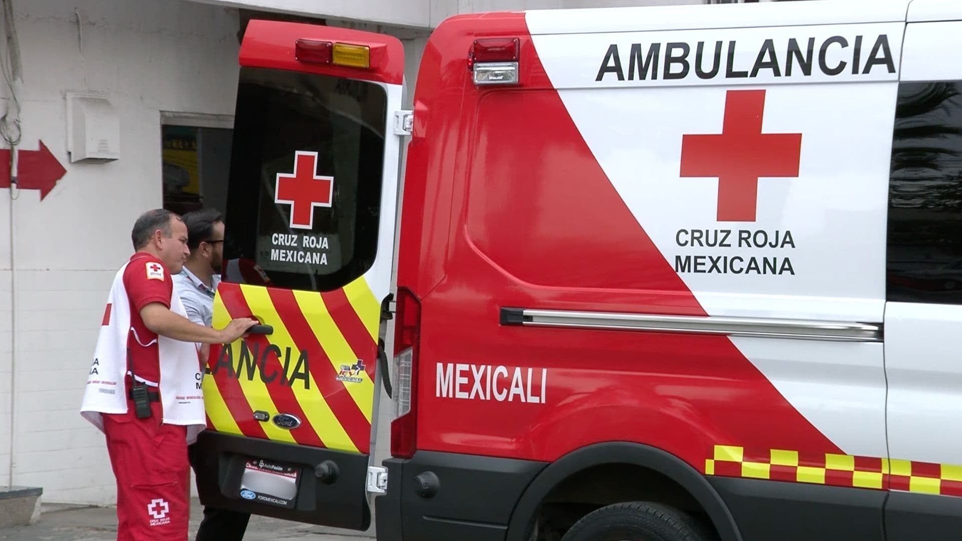 Le Prenden Fuego a Hombre Mientras Dormía al Lado de Plaza Comercial en Mexicali