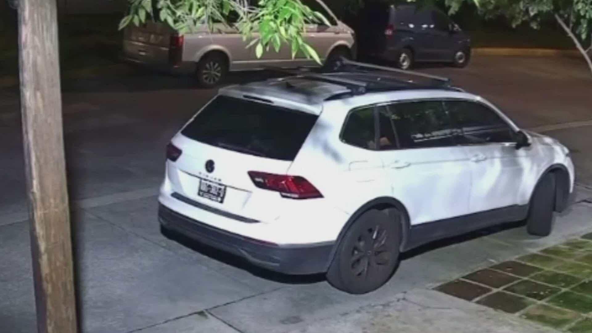 Así Roban a Mujeres que Viajan Solas en Camionetas en Satélite, Edomex