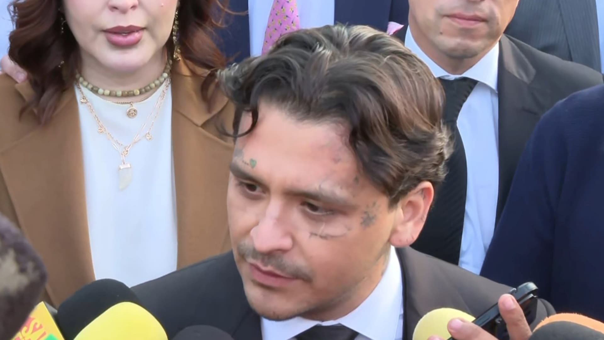 Christian Nodal: Sus Primeras Declaraciones al Salir de Audiencia en Reclusorio Oriente en CDMX