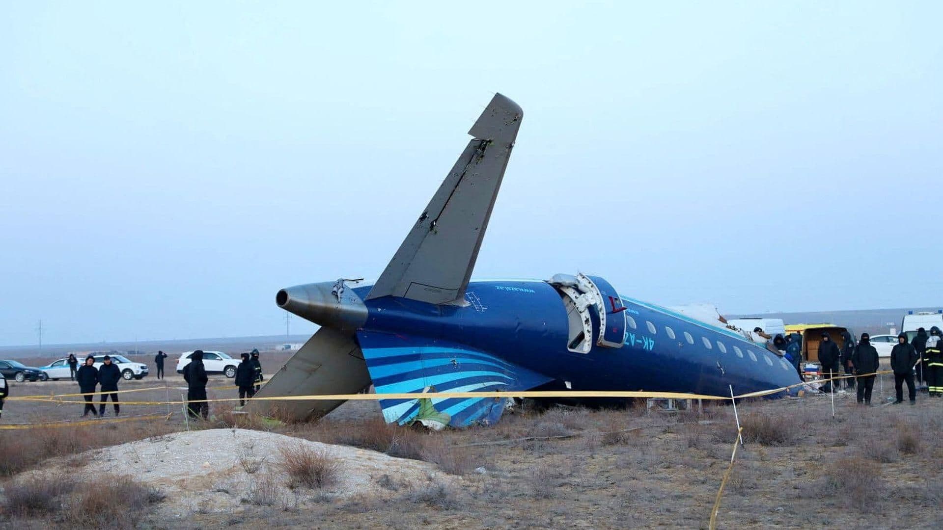 Autoridades Reportan la Muerte de 38 Personas por Desplome de Avión en Kazajistán