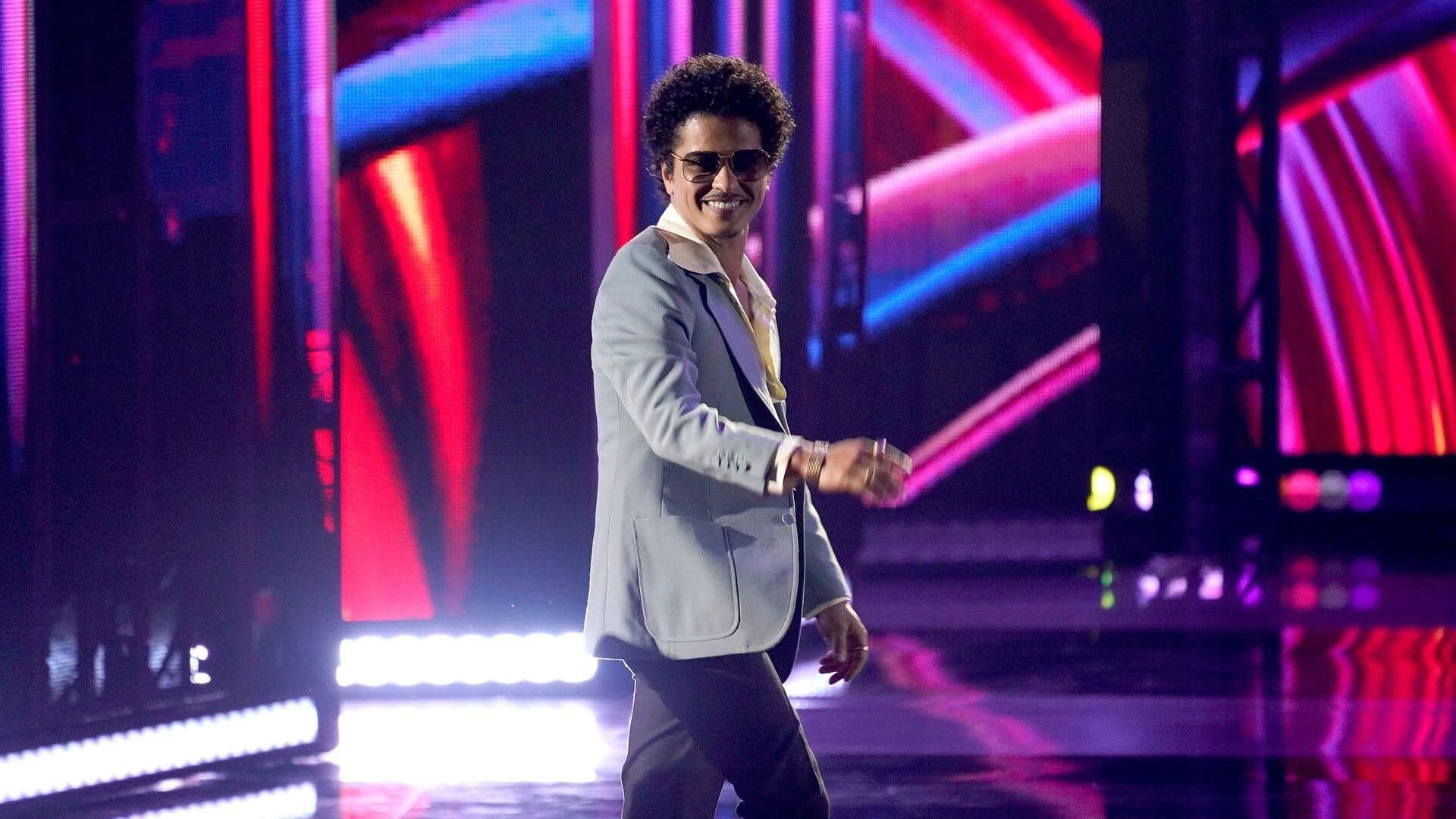 Prohíben Canción Viral de Bruno Mars y Rosé en Corea del Sur