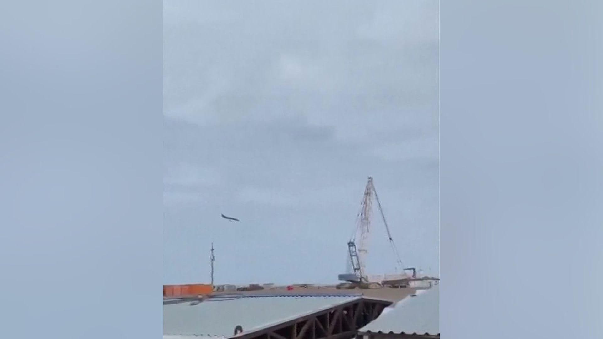 VIDEO: Captan Momento en que Avión se Desploma en Kazajistán
