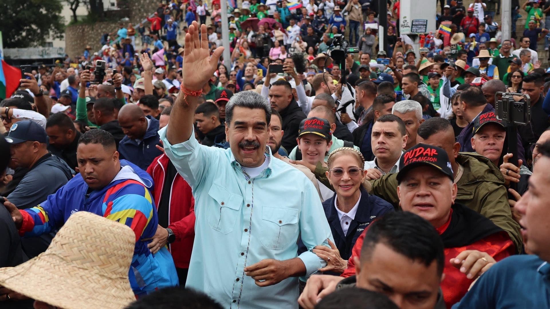 "Ni Colonia ni Esclavos": Maduro Llama a Campesinos a Estar Preparados ante Amenaza de EUA