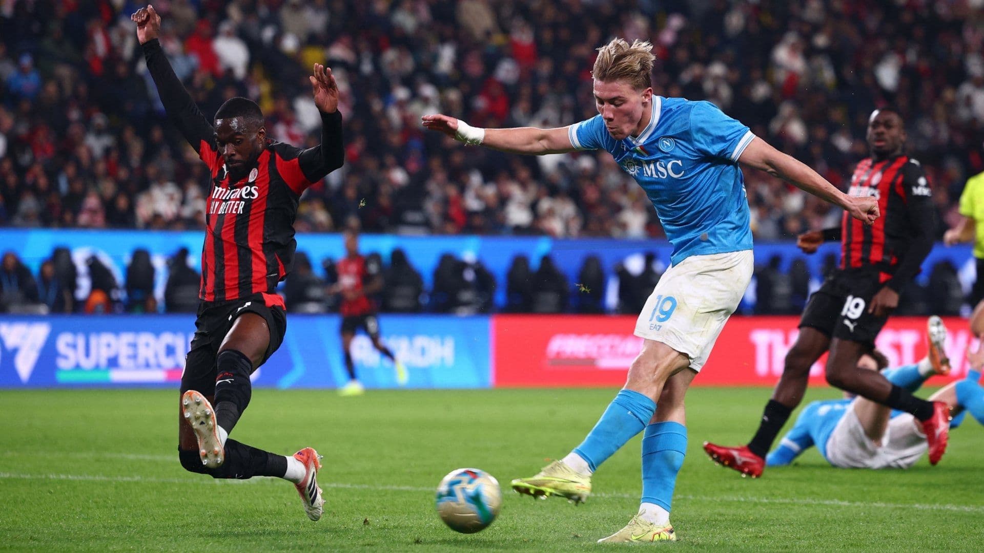 Resultado Napoli vs Milán Hoy: ¿Quién Ganó la Semifinal de la Supercopa de Italia 2025?