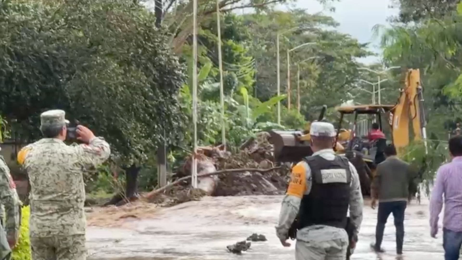200 Viviendas Afectadas por Inundaciones en la Comunidad La Palma en Catemaco, Veracruz