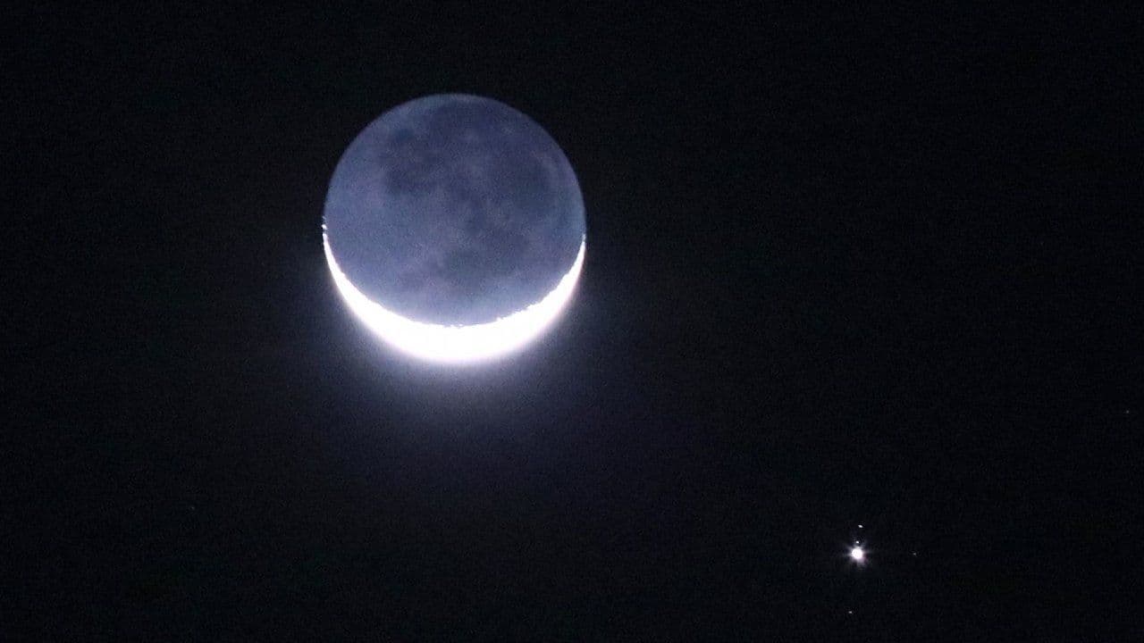 ¿Cuándo y Dónde Ver la Conjunción de la Luna, Venus y Marte?