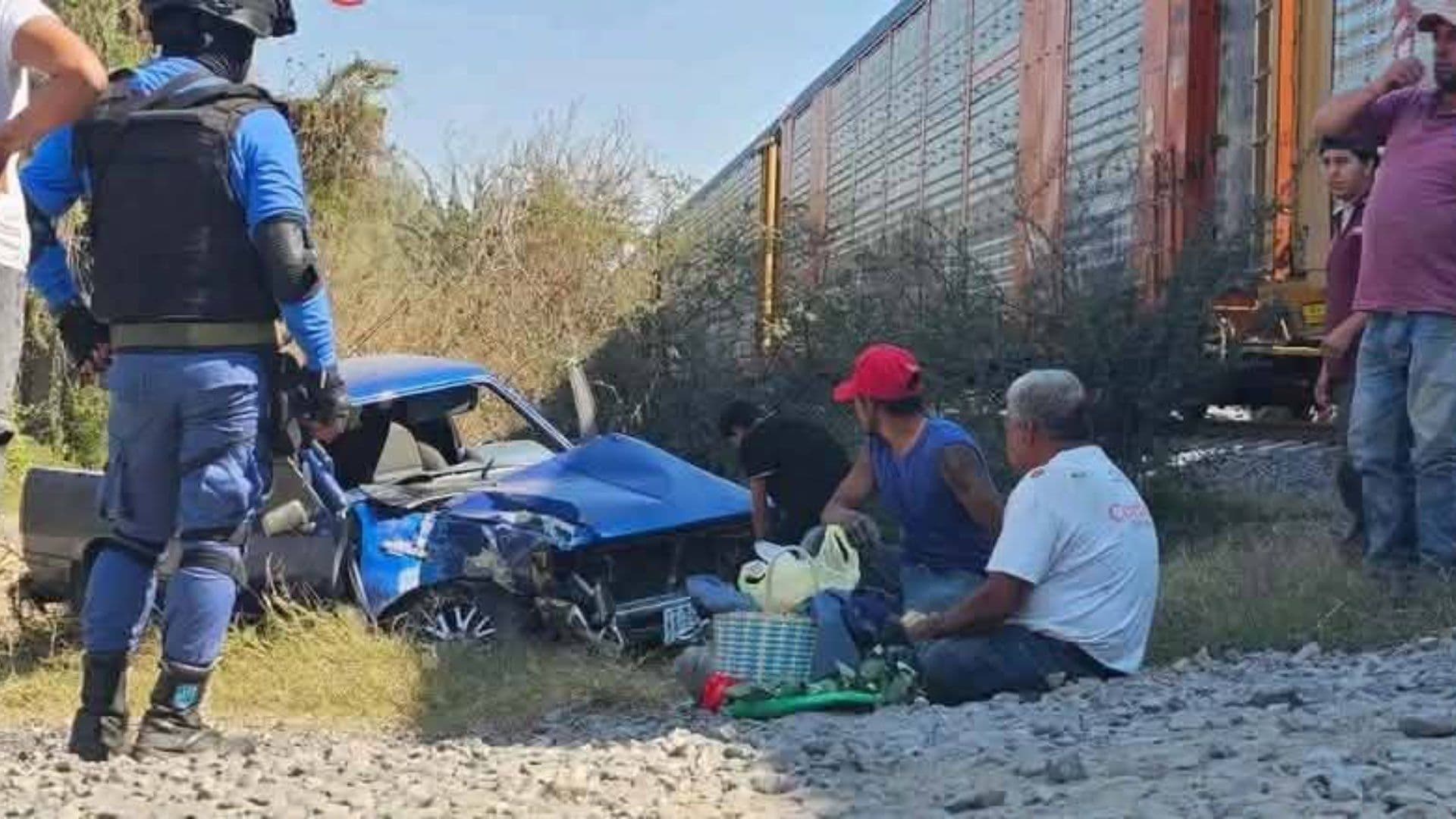 Tren Impacta Camioneta Pick-Up en la Zona del Pedregal en Ocotlán; Hay un Lesionado
