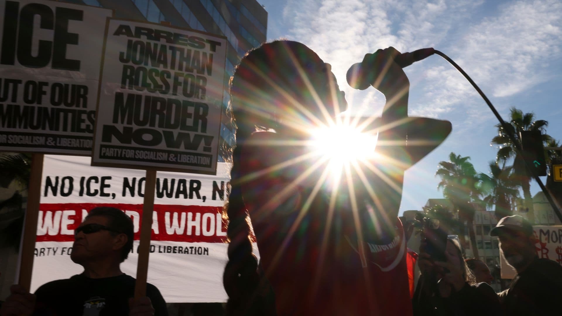 Protestas en EUA por Asesinato de Renee Good: Miles Marchan Contra ICE en Portland y Minneapolis