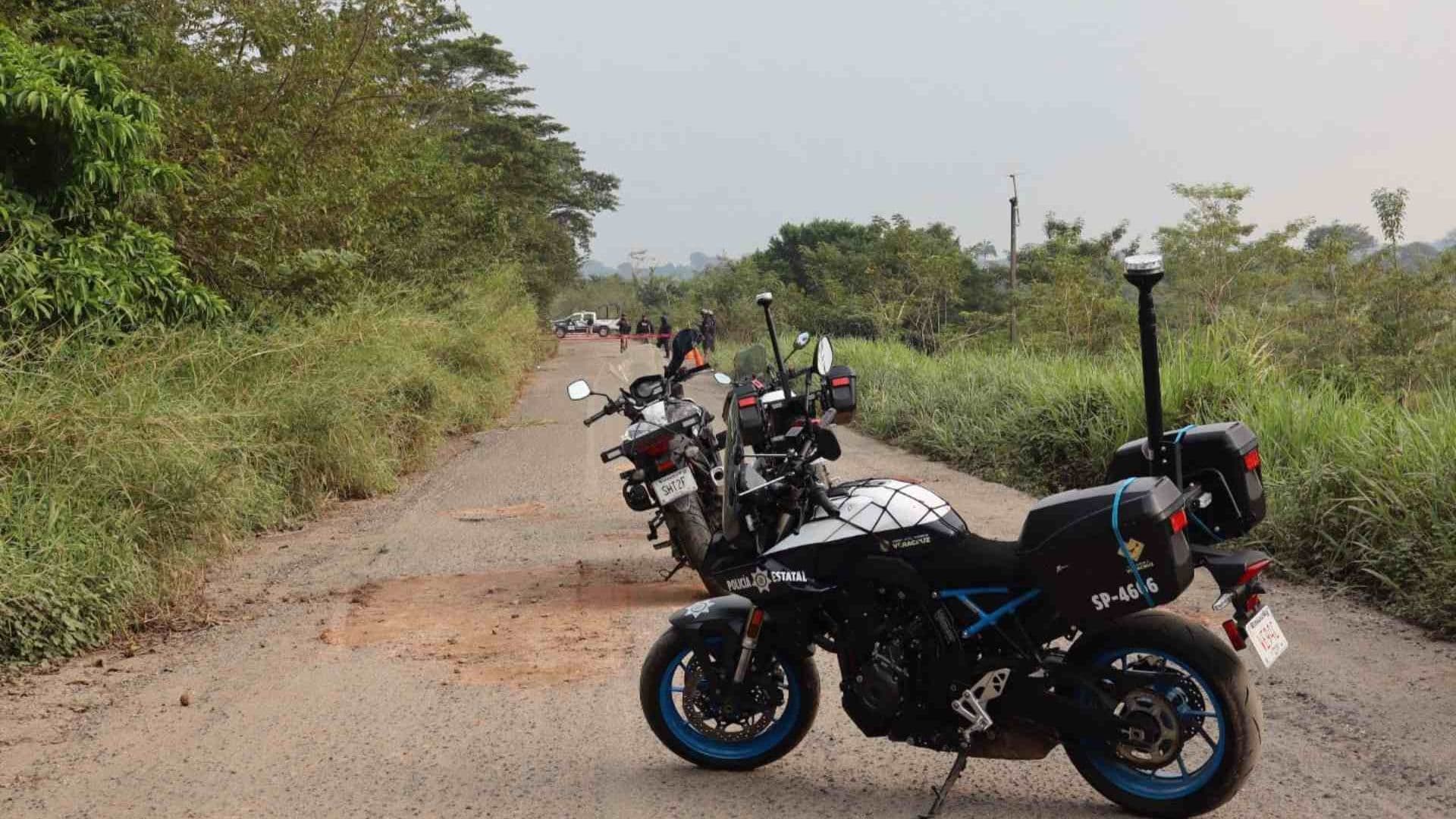 Hombre es Asesinado a Disparos en Texistepec; Se Dedicaba a Tapar Baches en la Zona