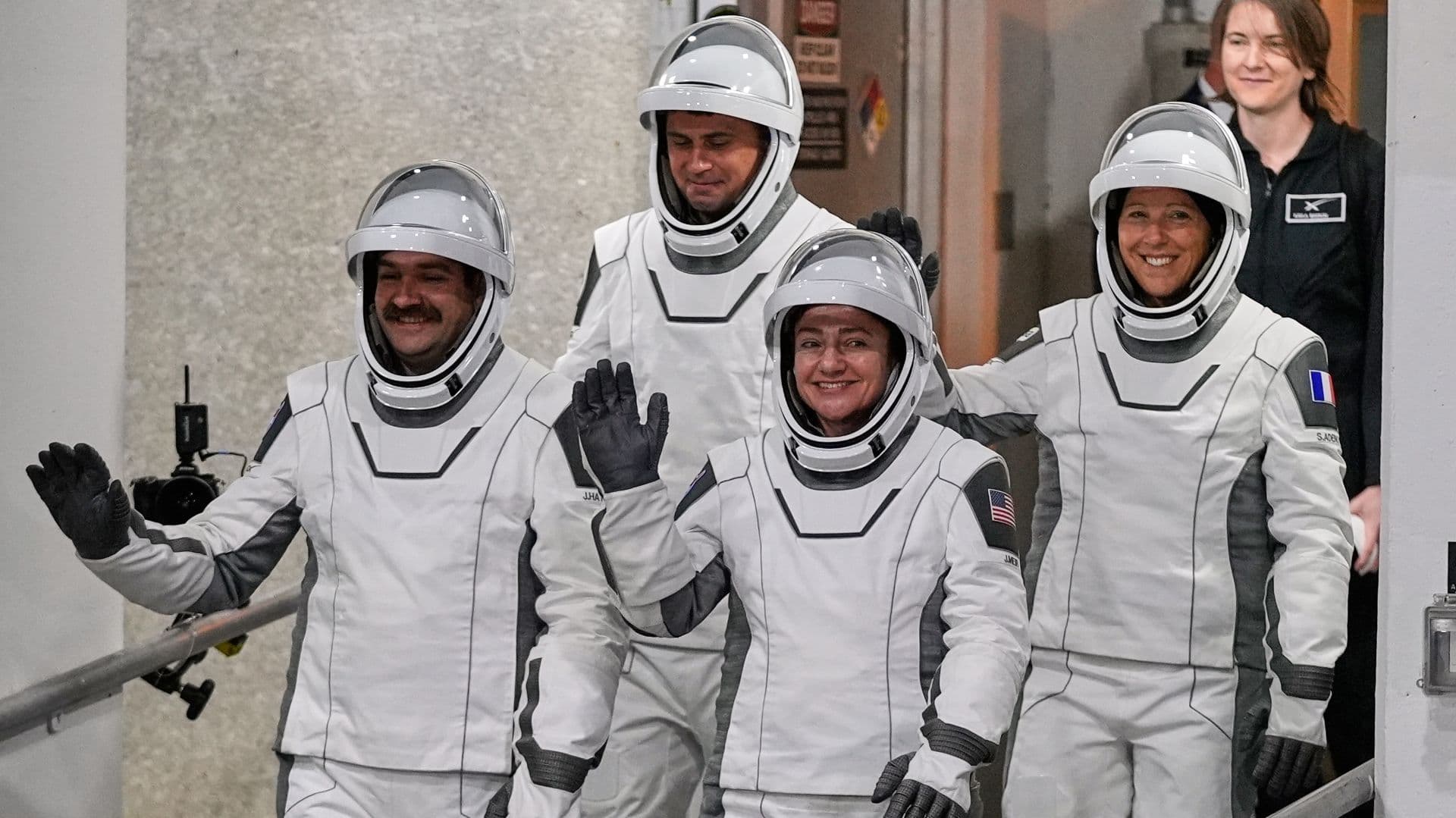 Lanzamiento de SpaceX y NASA: ¿Cuándo y Dónde Ver en Vivo la Llegada de Crew-12 a la EEI?