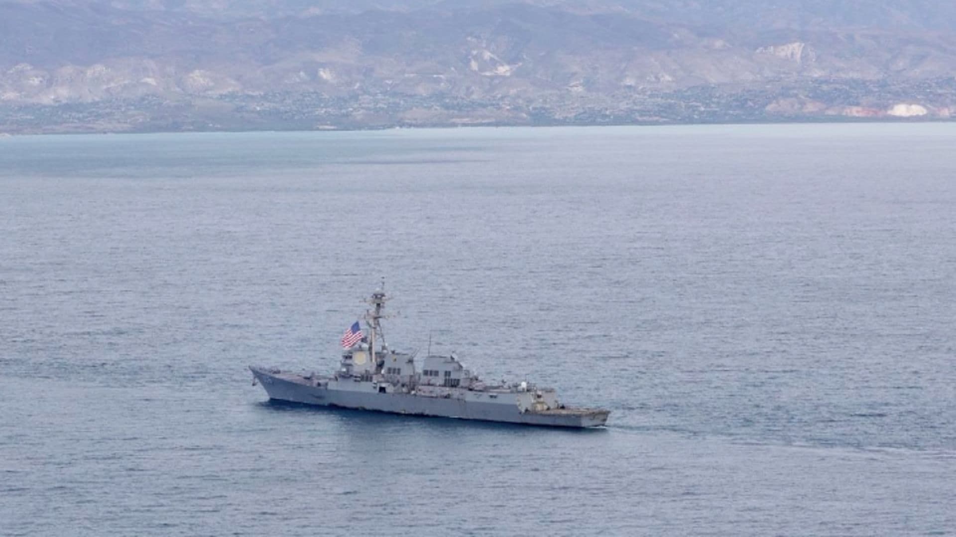 Dos Buques de la Armada de EUA Colisionan en Aguas Cercanas a Sudamérica; Esto se Sabe