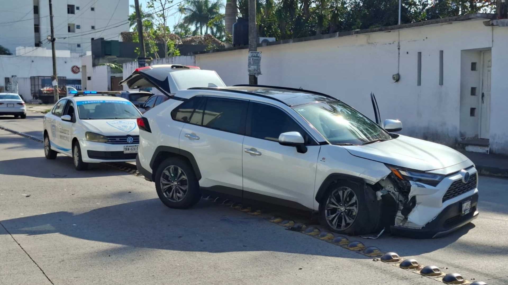 Diputado Local de Veracruz, Pepín Ruiz, Choca Sobre Carretera de Medellín de Bravo