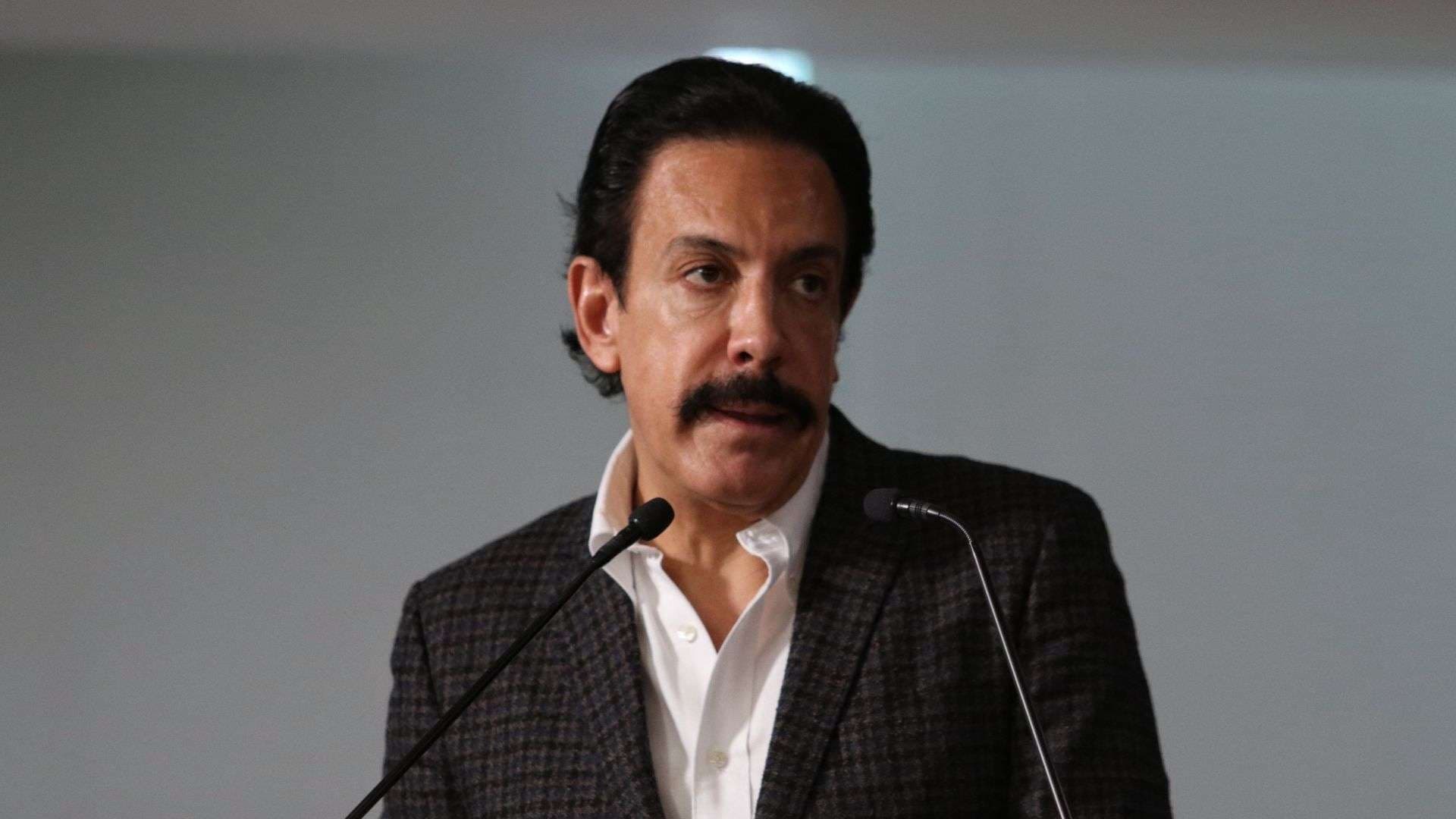 Omar Fayad Renuncia al PRI tras Más de 40 Años de Militancia