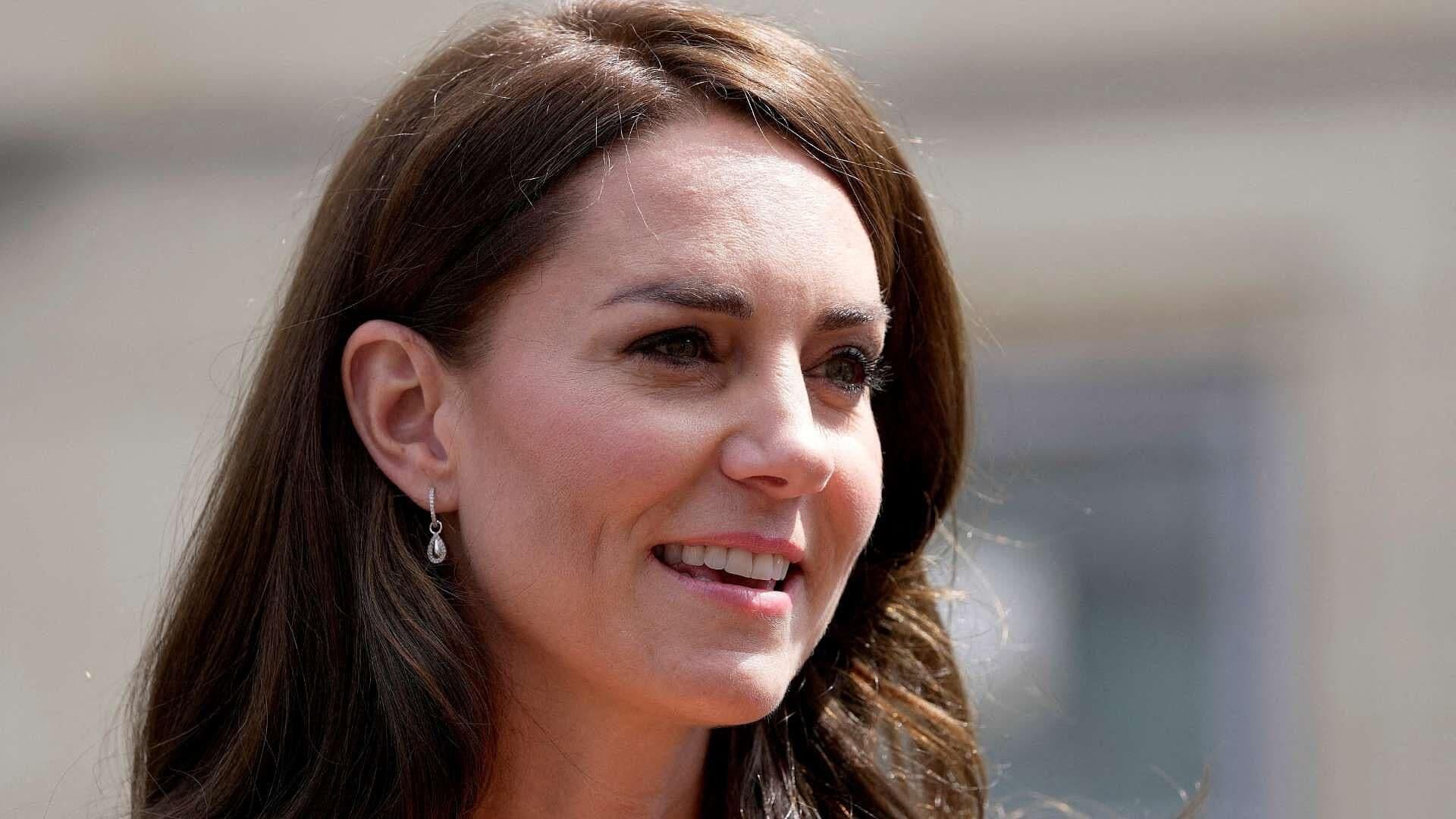 Kate Middleton, Princesa de Gales, Trabaja desde su Cama tras Cirugía
