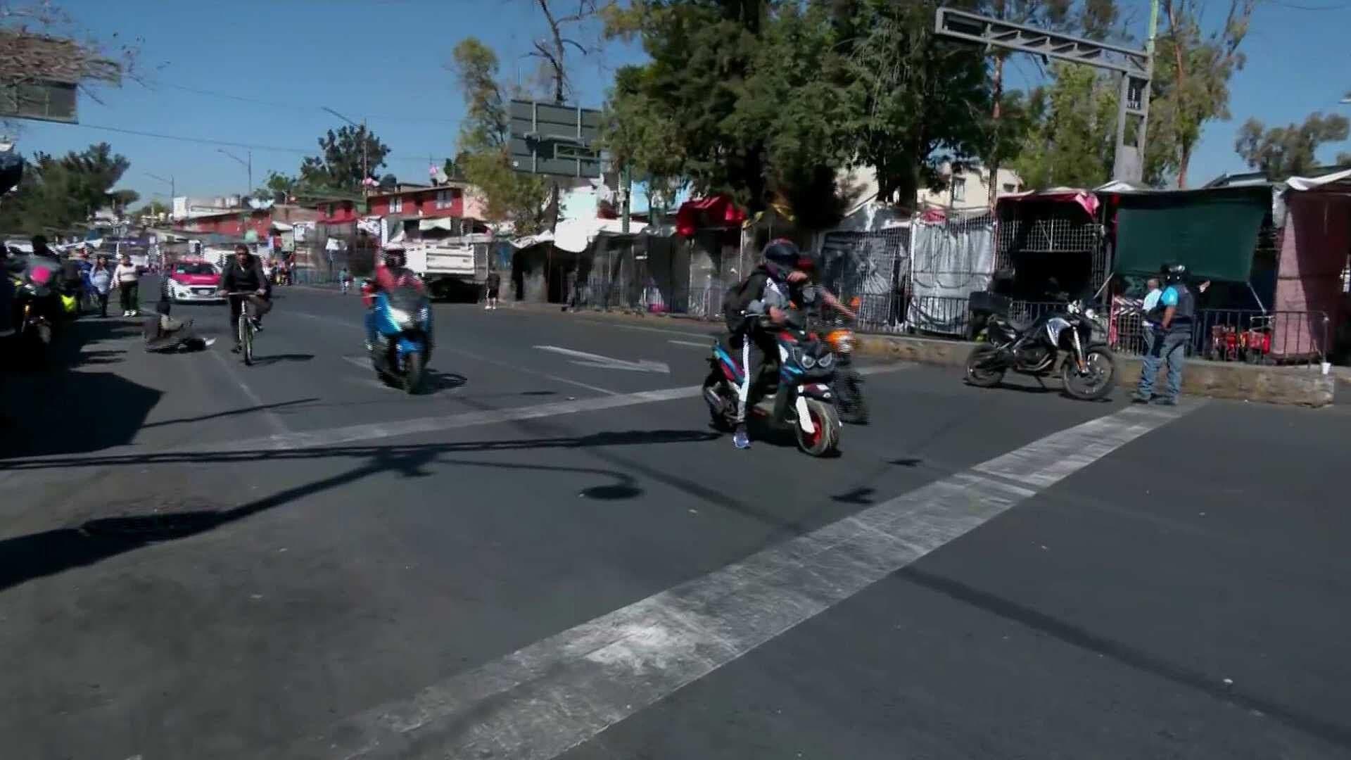 Manifestantes Liberan Circulación en Eje 1 Norte Tras Reapertura de Deportivo