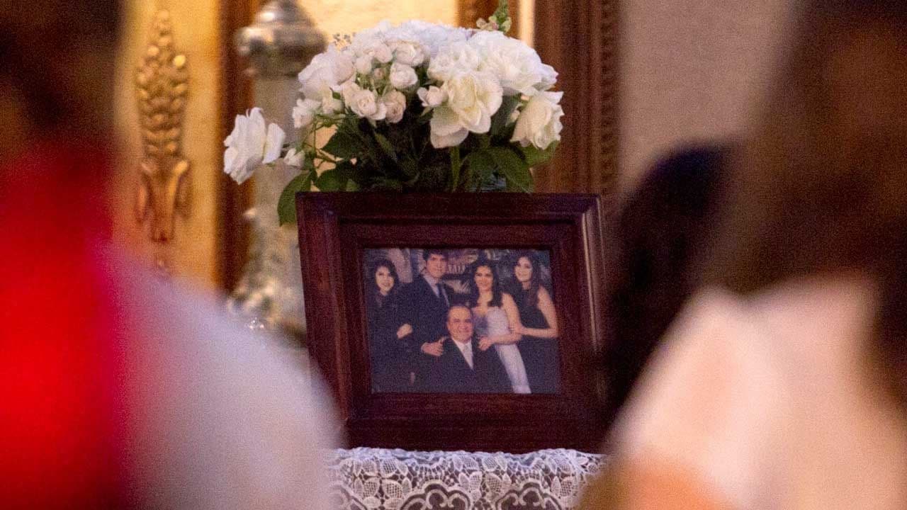 Despiden con Misa a Familia Mexicana que Murió en el Everest
