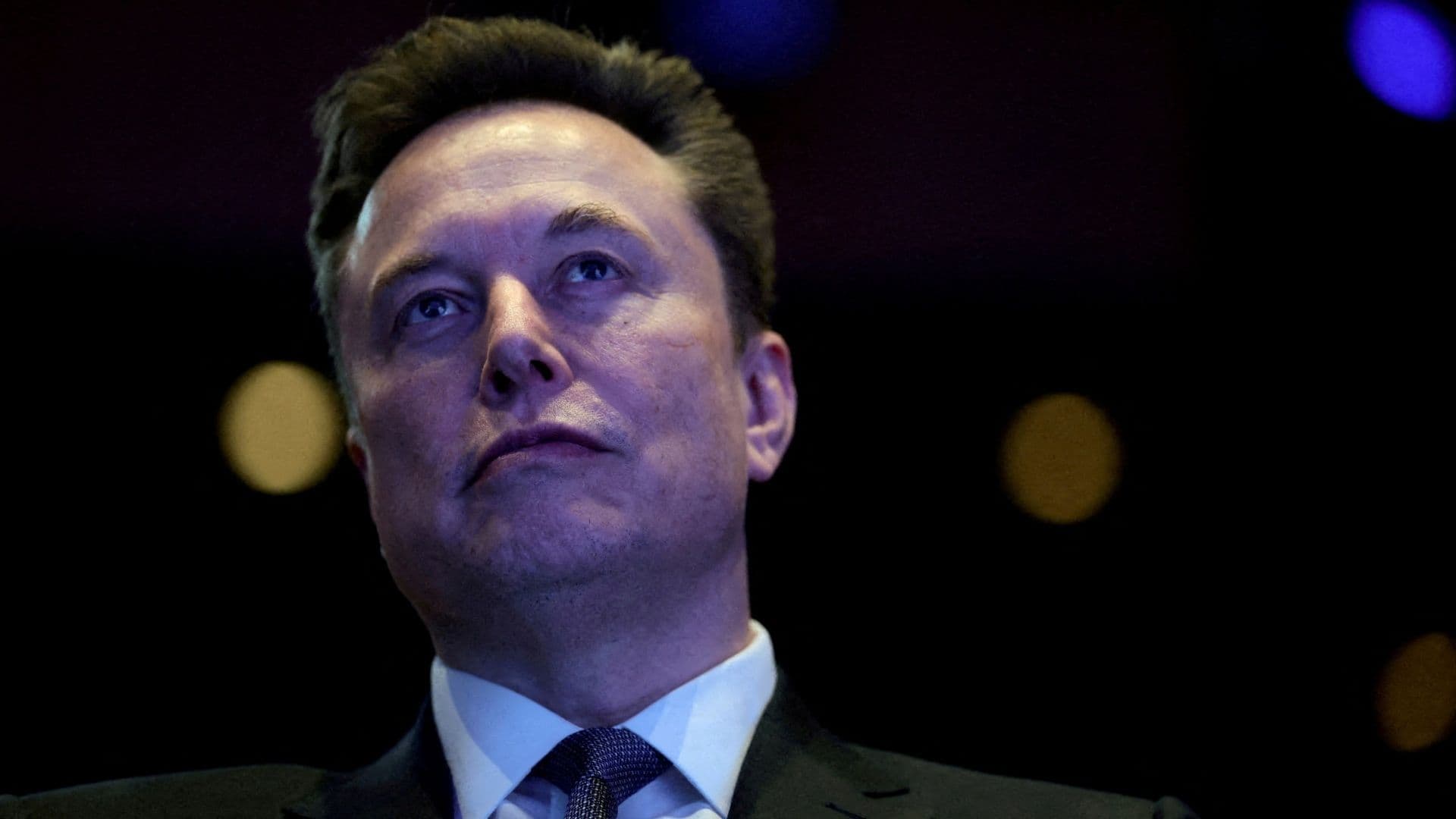 Vuelve a Aparecer Nombre de Elon Musk en Archivos Epstein; Preguntó por Una "Fiestas Salvaje"